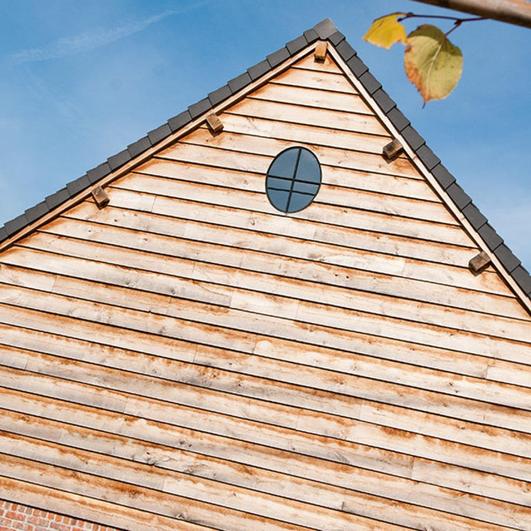 De voordelen van een gevelafwerking in hout