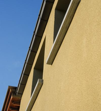 Liège projeté sur pré-enduit