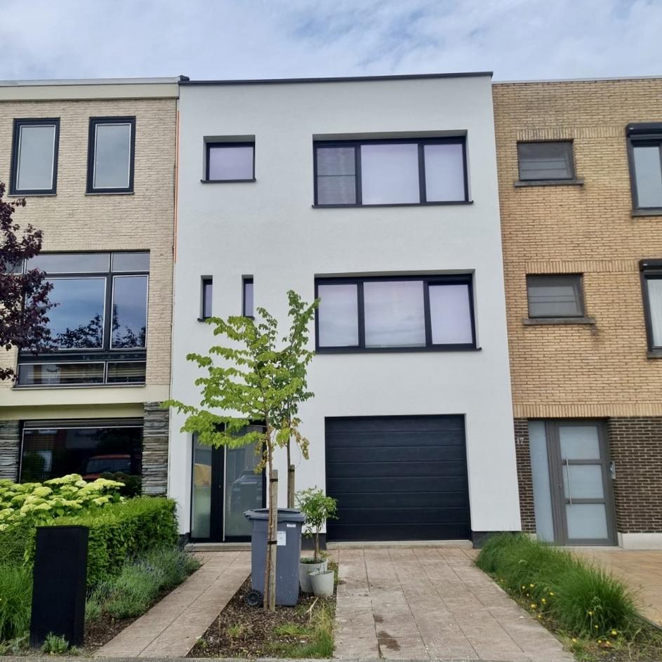 Façade après rénovation - Quel résultat!