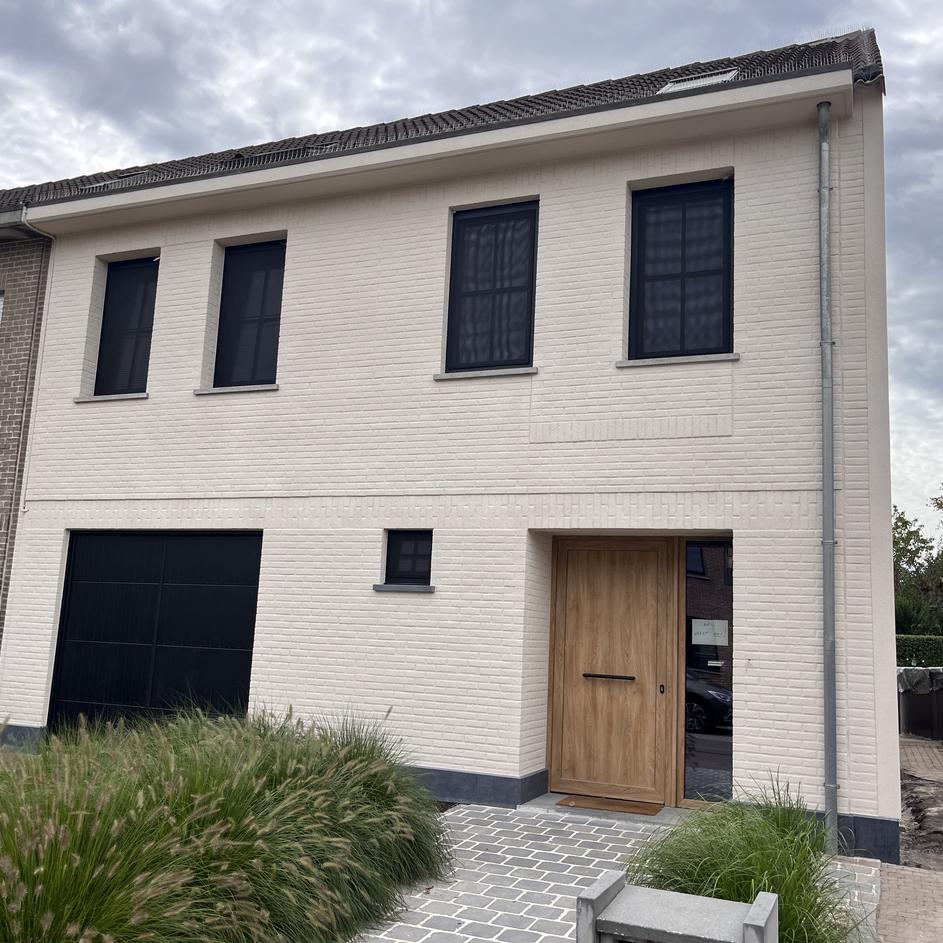 Façade après rénovation - Quel résultat!