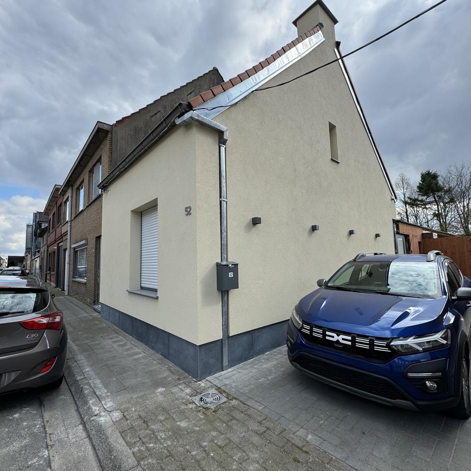 Façade après rénovation - Beau résultat!