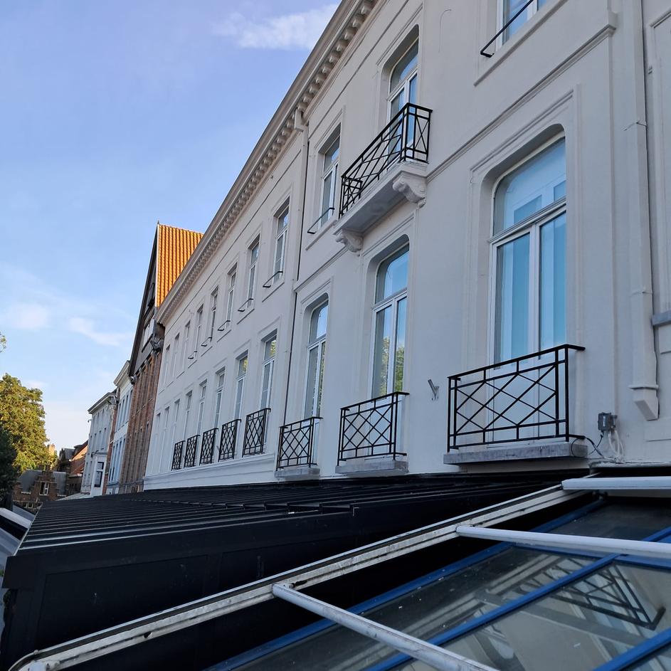 Façade après rénovation - AVANT ET APRÈS