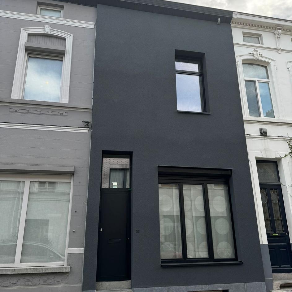 Façade après rénovation - Quel résultat!