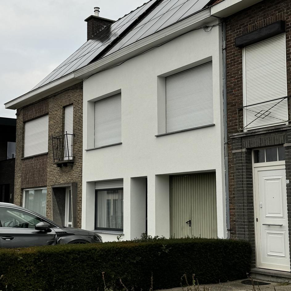 Façade après rénovation - Finition épurée!