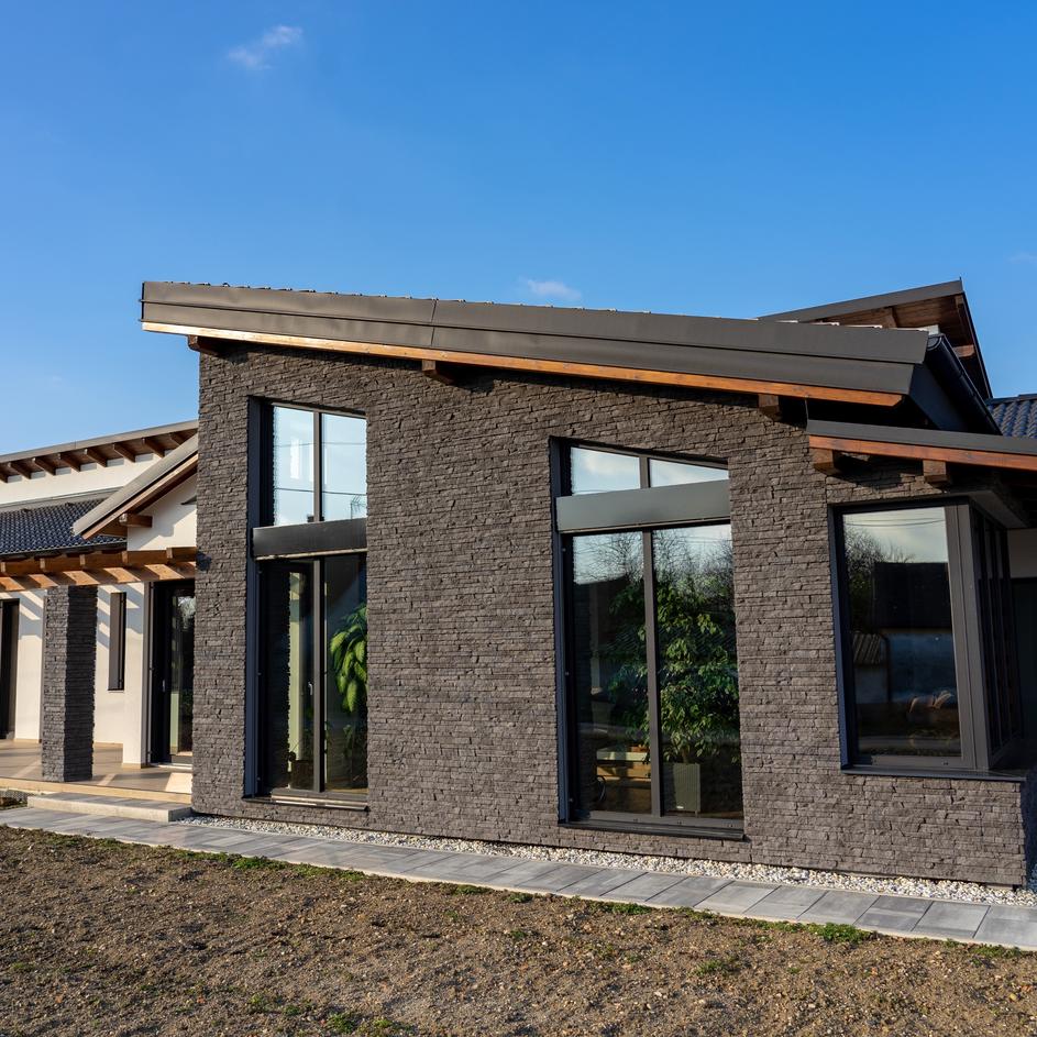 Façade après rénovation - Des résultats incroyables avec des plaquettes de façade!