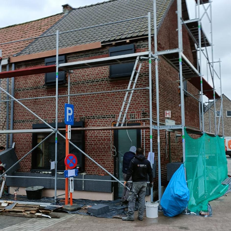 Gevel voor renovatie - Wat een resultaat