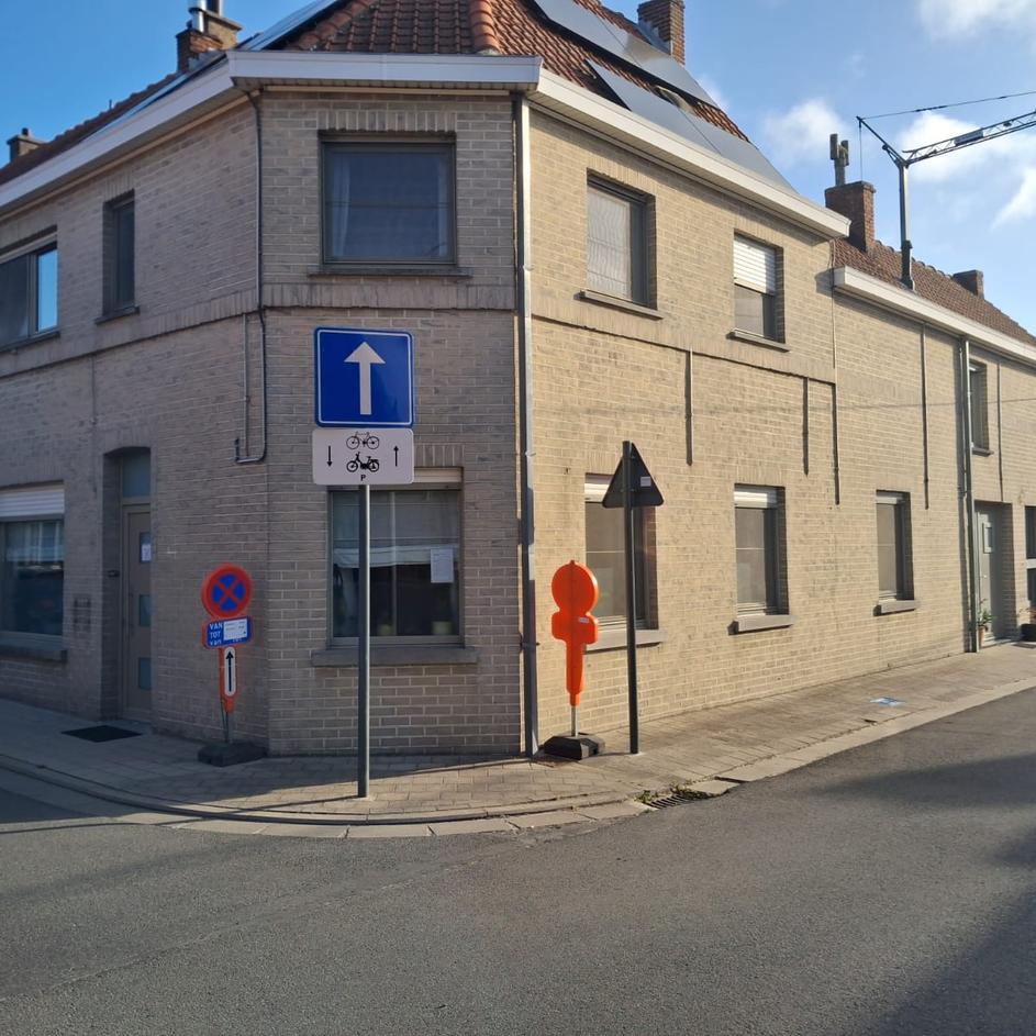 Gevel voor renovatie - Wat een verfrissing!