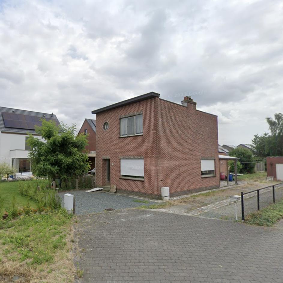 Façade avant rénovation - Métamorphose complète!