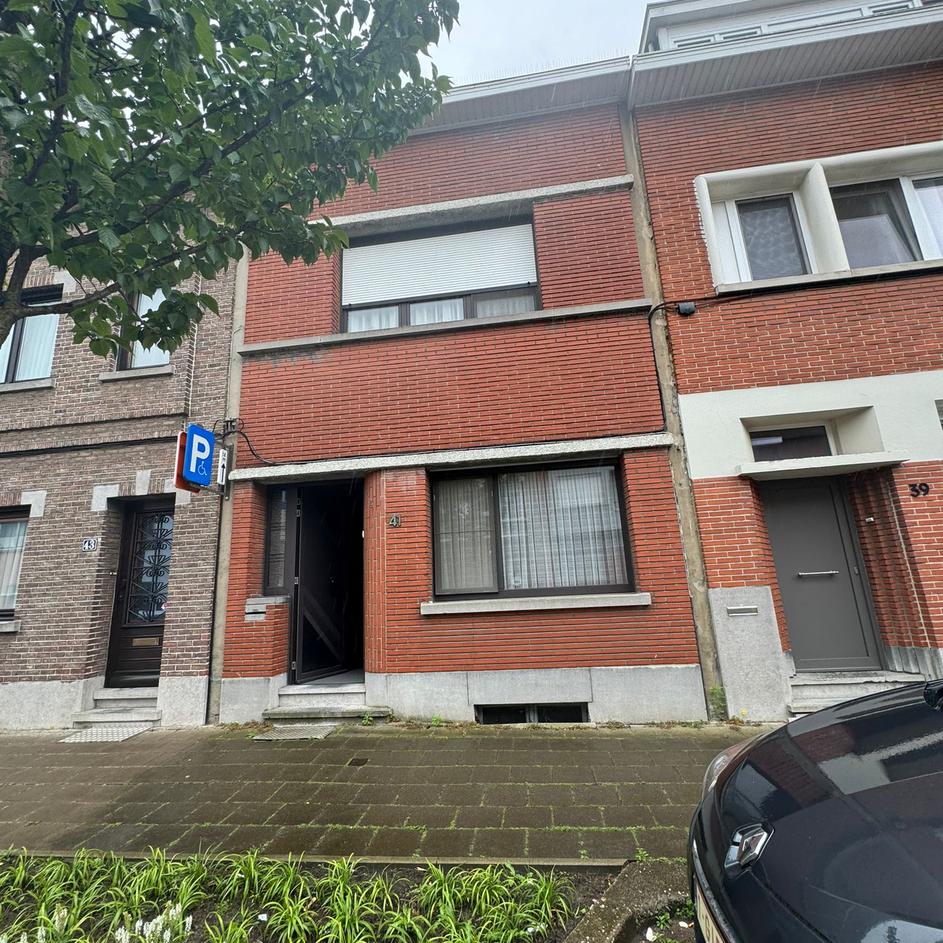 Gevel voor renovatie - Wat een verandering!