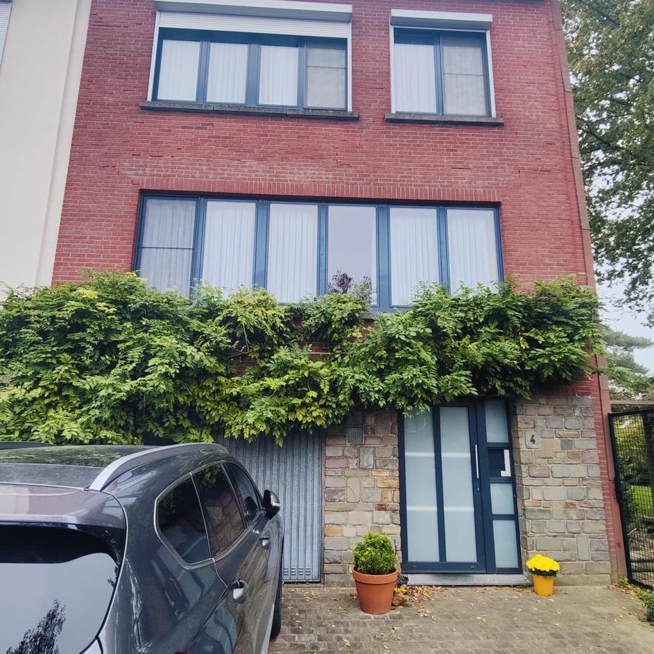 Façade avant rénovation - La transformation!