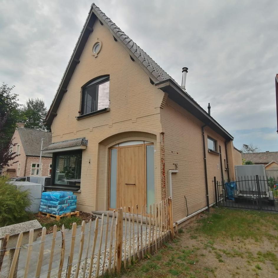 Gevel voor renovatie - Prachtig resultaat!