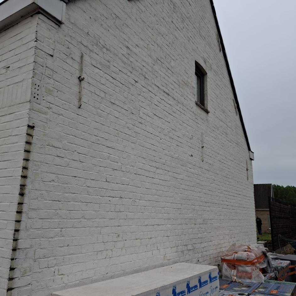 Gevel voor renovatie - Geslaagde gevelrenovatie!