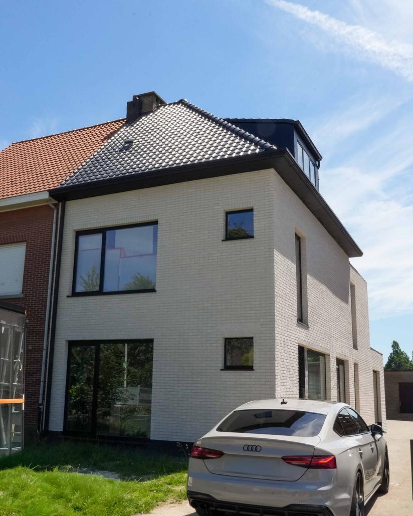 Steenstrips gevelrenovatie Zwijndrecht