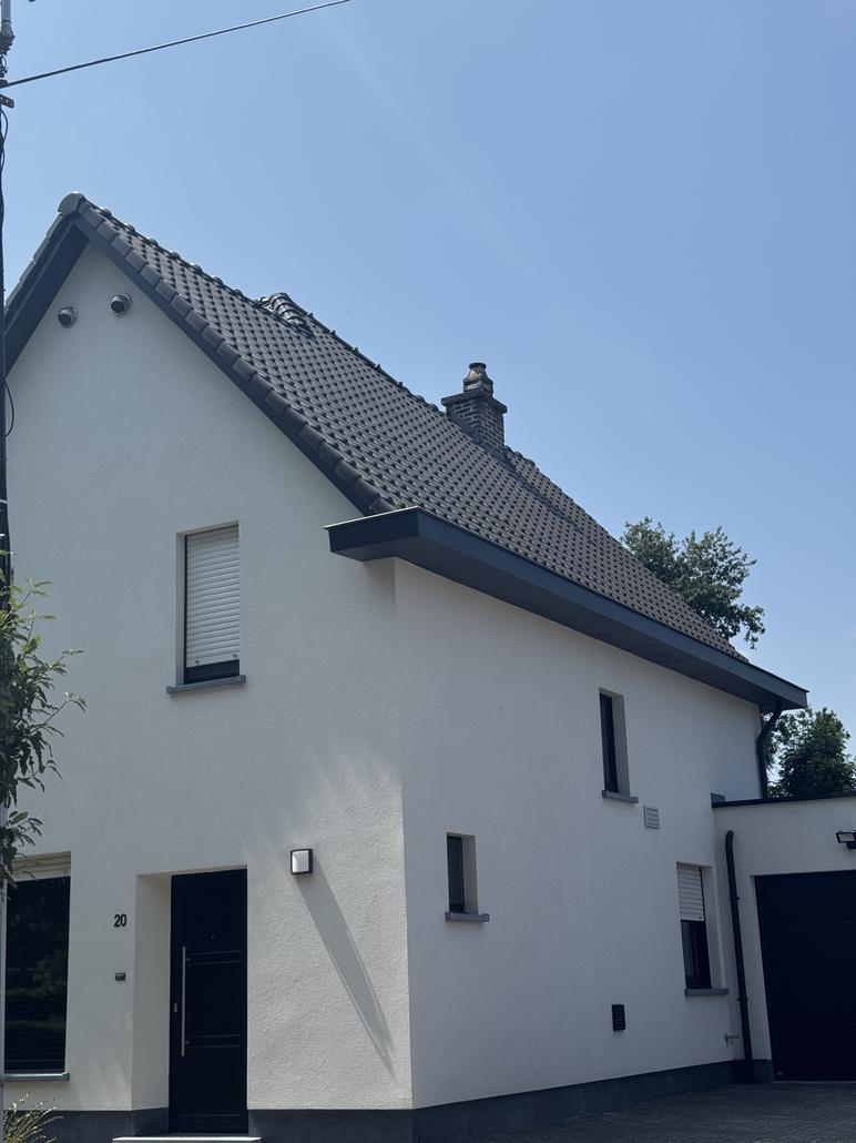 Gevel en dak vernieuwd in De Pinte