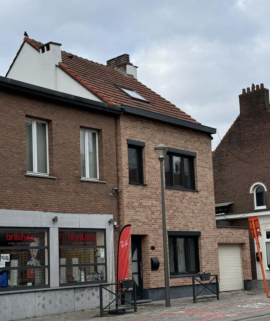 Gevelisolatie en steenstrips rumst