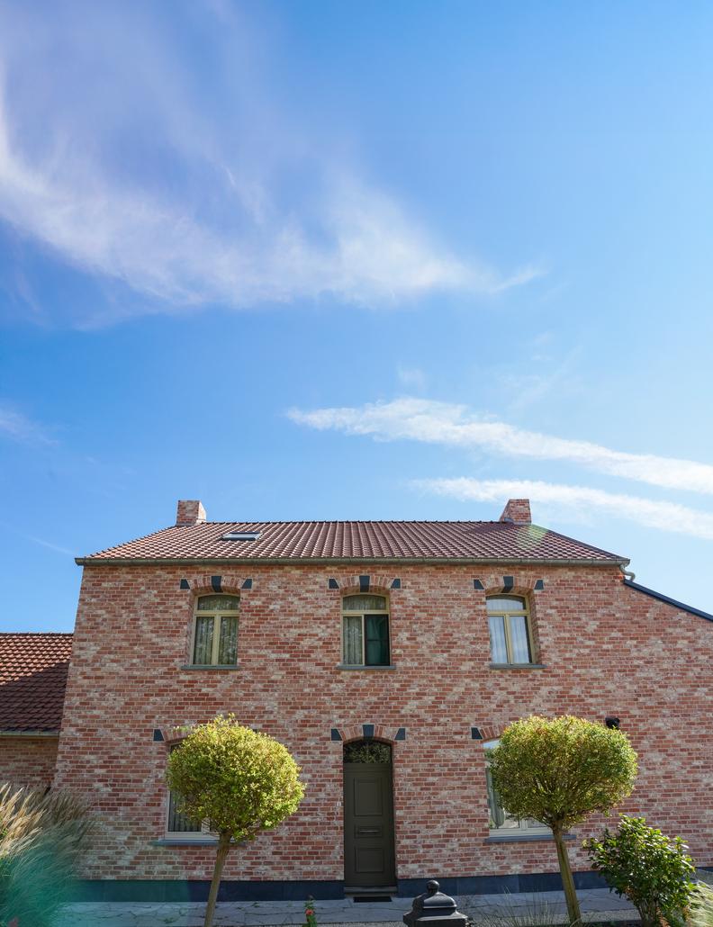 Steenstrips gevelrenovatie Herne authentiek resultaat