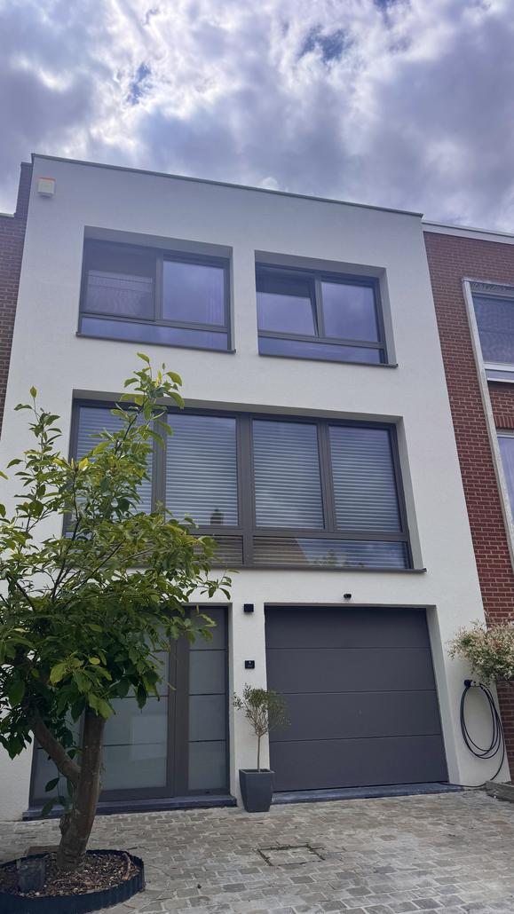 Rénovation de façade à Overijse avec crepi