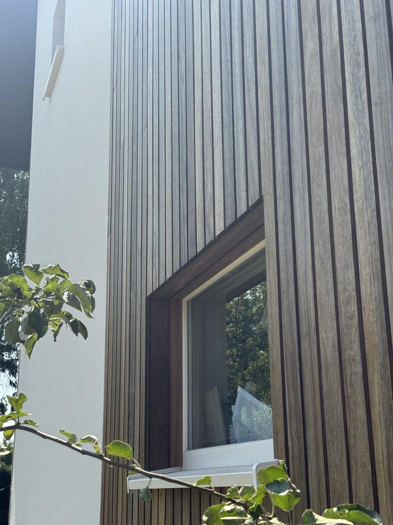 Façade en crepi gris à Zaventem