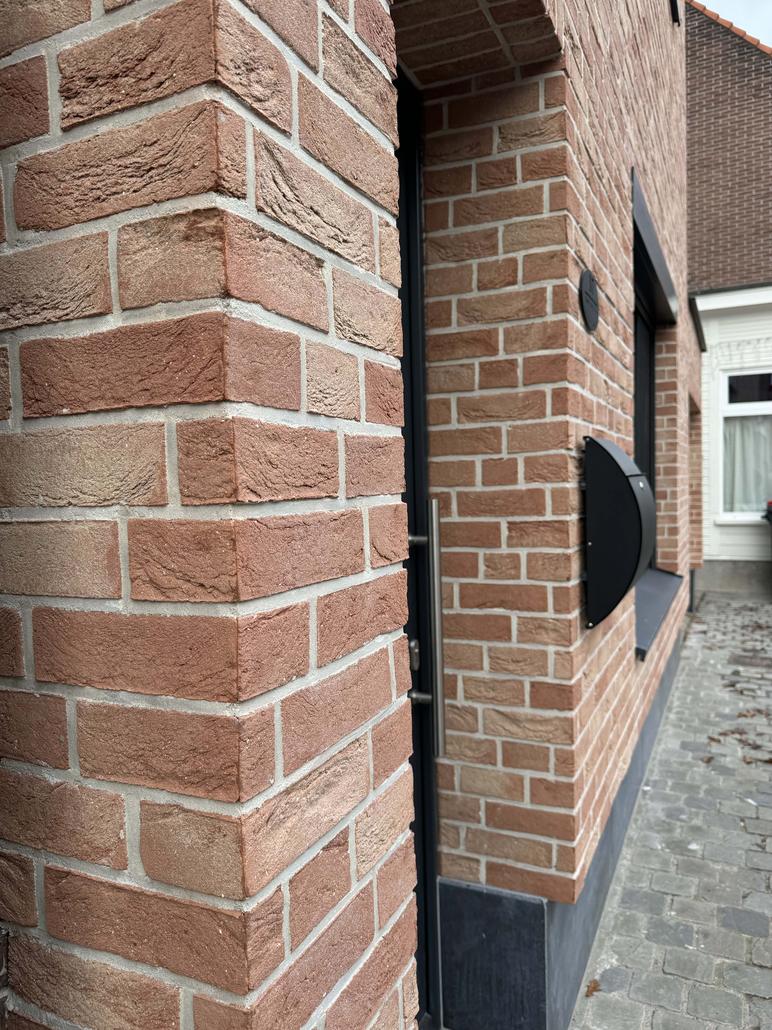 Gevelisolatie en steenstrips rumst