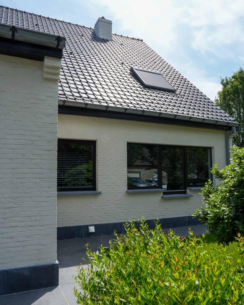 Spuitkurk gevelrenovatie Koksijde