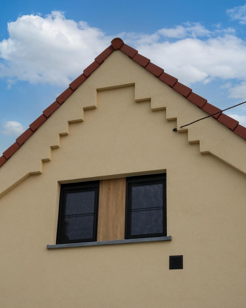 Gevelrenovatie met crepi in Nederename