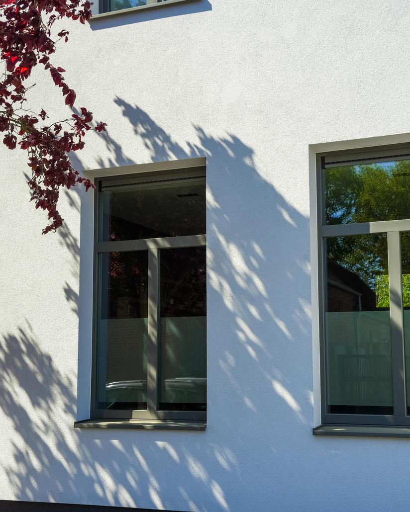 Gevelrenovatie met crepi in Oostkamp