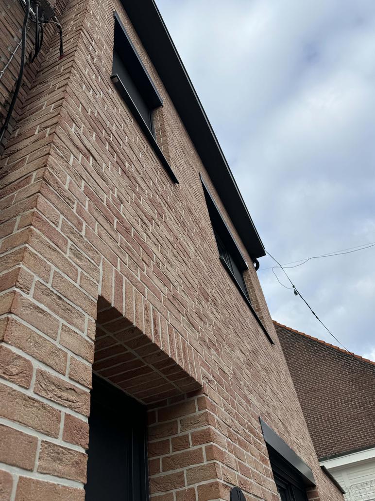 Gevelisolatie en steenstrips rumst