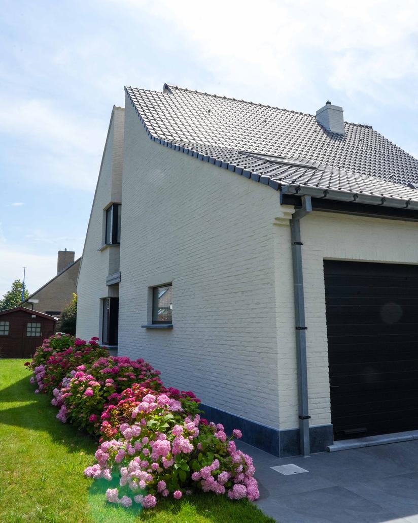 Spuitkurk gevelrenovatie Koksijde