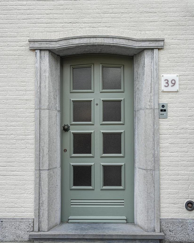 Renovation de facade avec liege projete a Eeklo