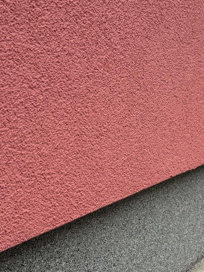 Isolation de façade et crepi rose à Gand