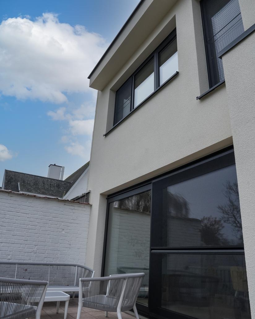 Gevelrenovatie met crepi in Dendermonde