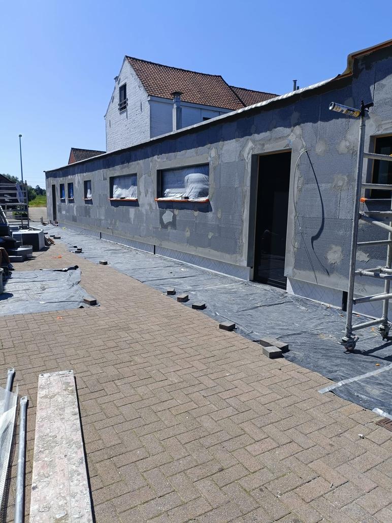 Cleys rénove la façade à Sint-Niklaas avec du crepi