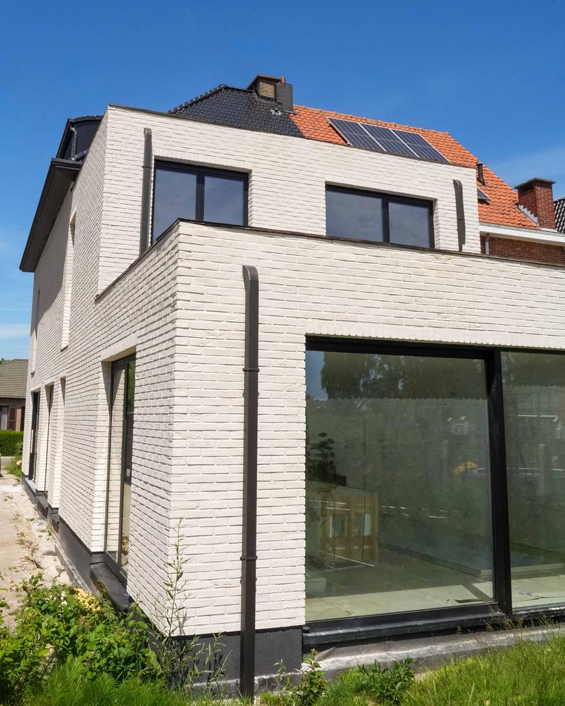 Steenstrips gevelrenovatie Zwijndrecht
