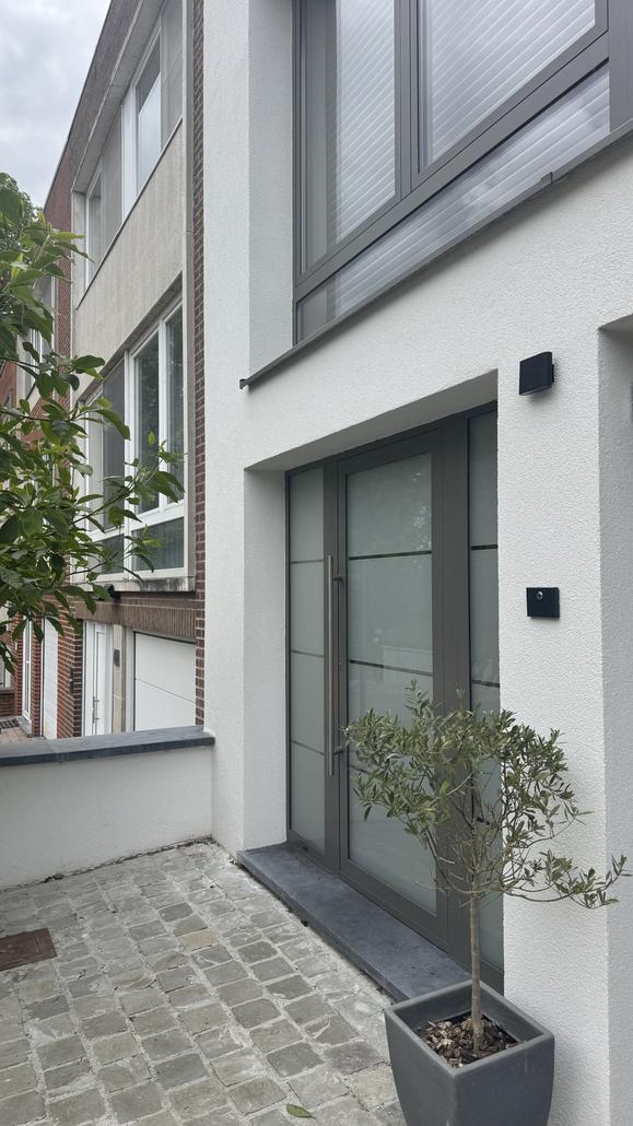 Rénovation de façade à Overijse avec crepi