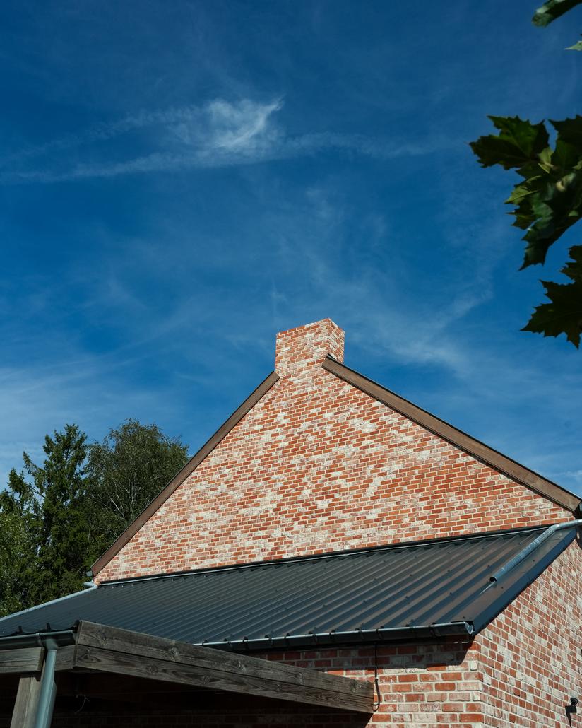 Steenstrips gevelrenovatie Herne authentiek resultaat