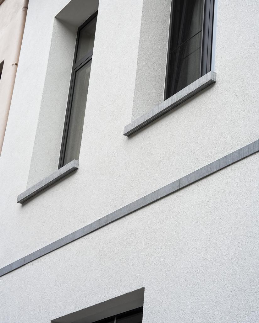 Rénovation de façade avec crépi à Berchem