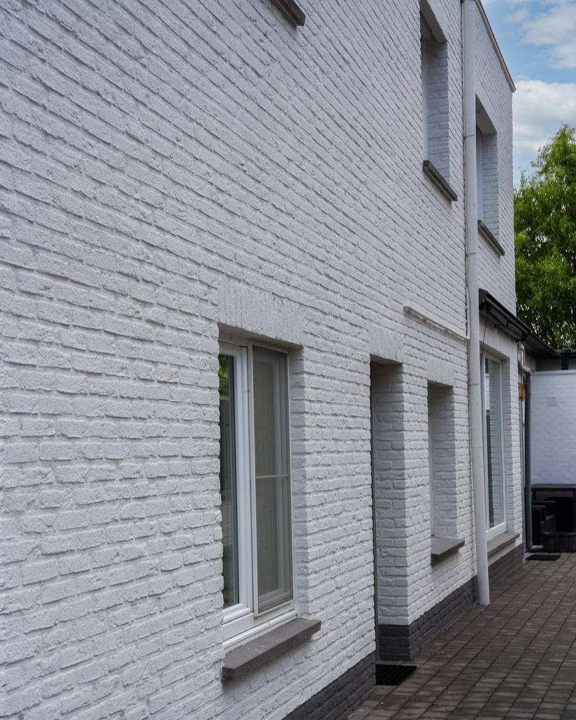 Spuitkurk gevelrenovatie De Haan