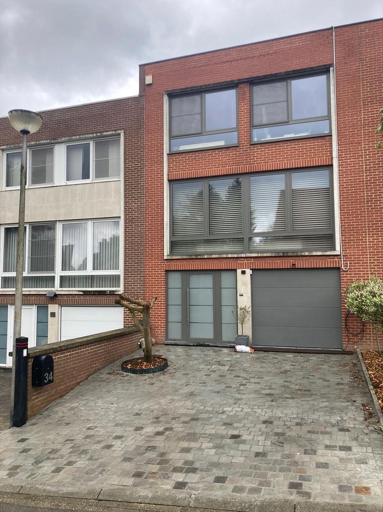 Rénovation de façade à Overijse avec crepi