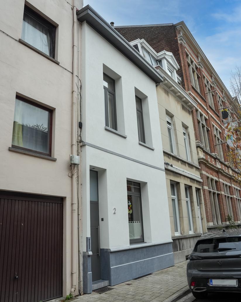 Rénovation de façade avec crépi à Berchem