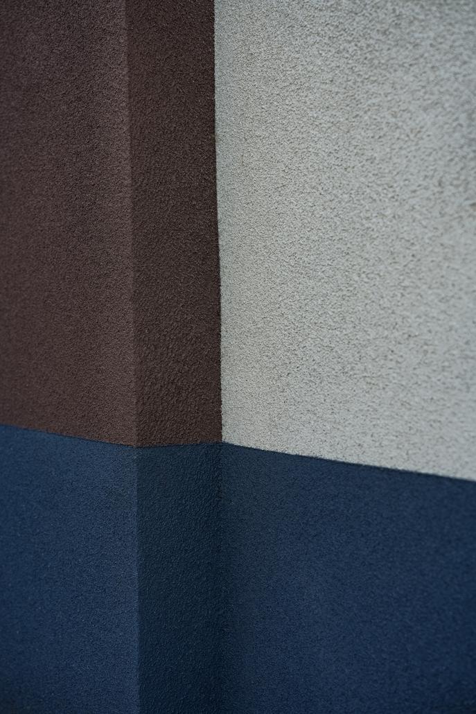 Façade et toiture rénovées avec liège projeté