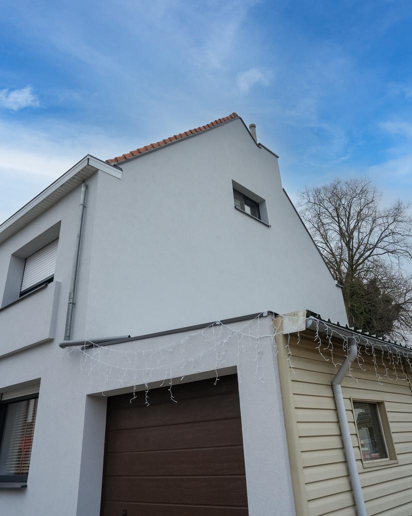 Gevelrenovatie met crepi in Appels