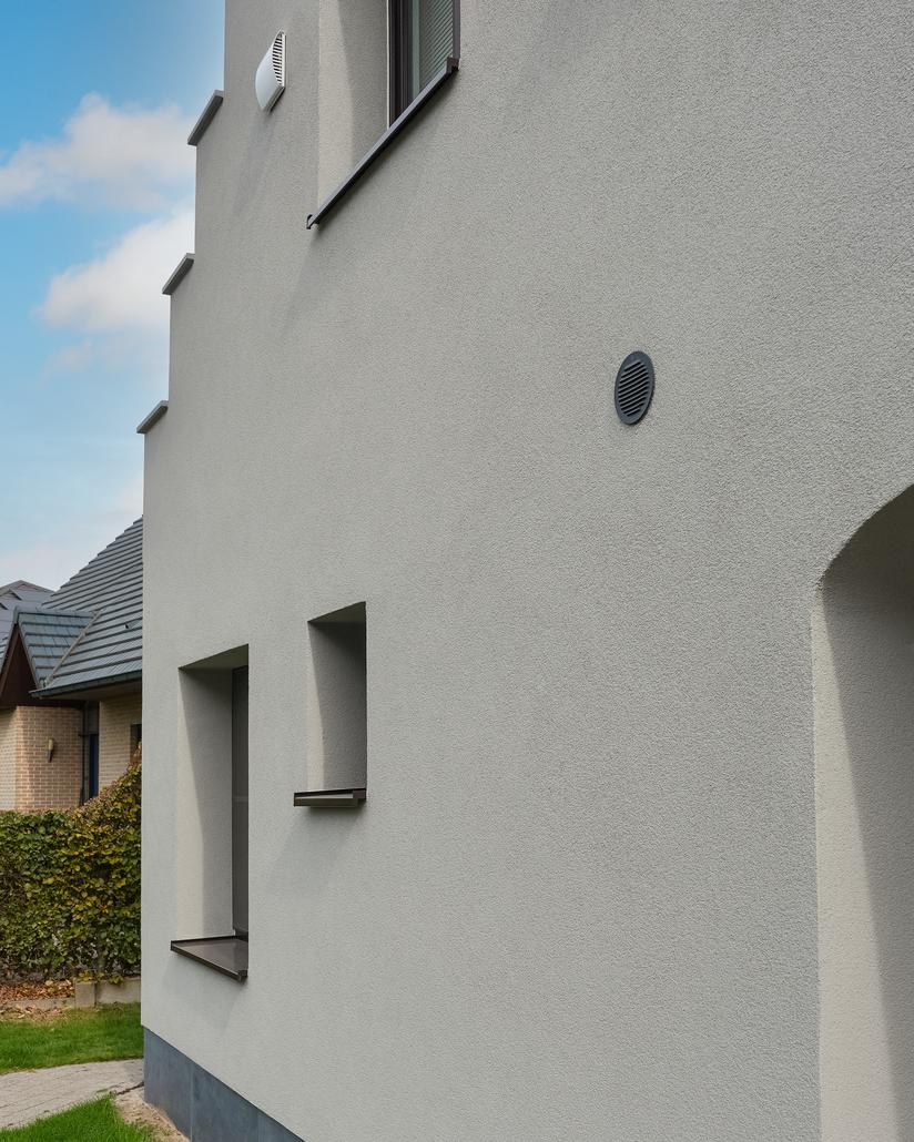 Gevelrenovatie met crepi in Evergem