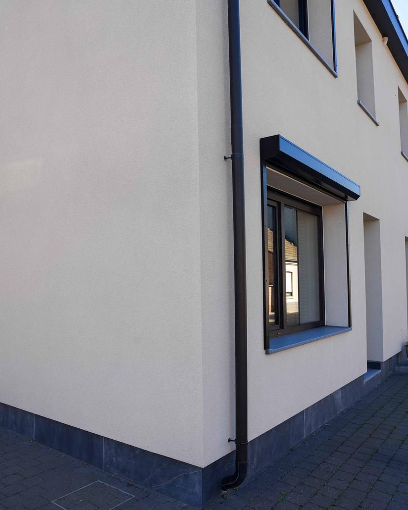 Spuitkurk gevelrenovatie in Meerdonk