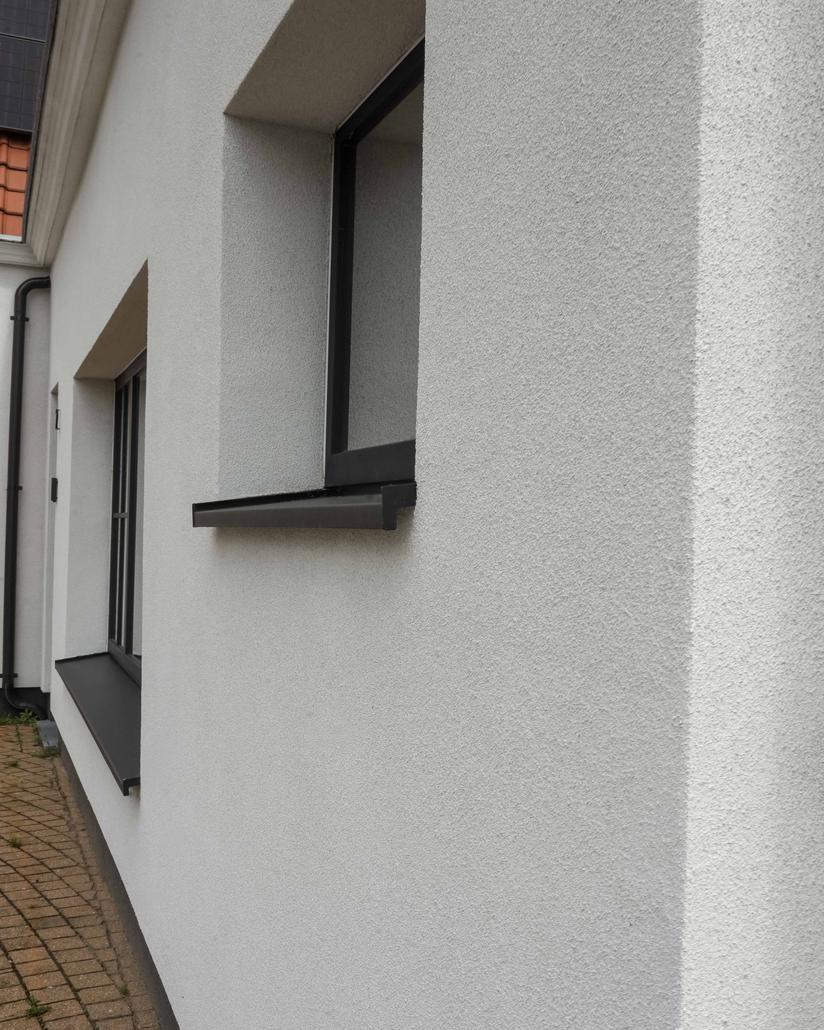 Spuitkurk gevelrenovatie Klemskerke