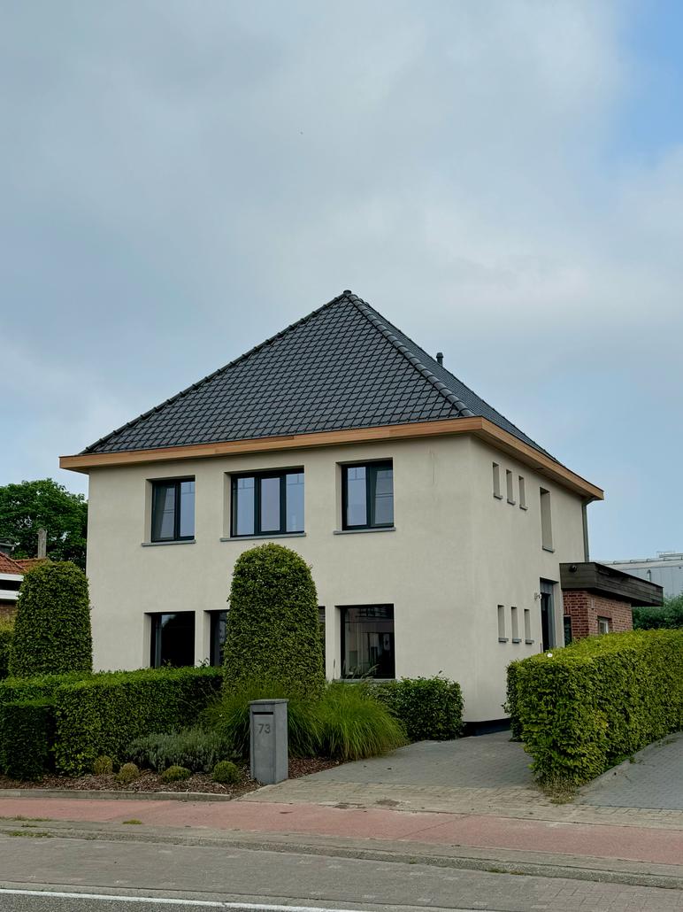 Isolation et spuitkurk toit Beveren