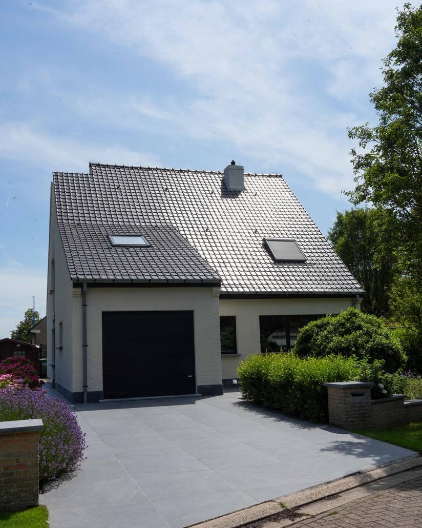 Spuitkurk gevelrenovatie Koksijde