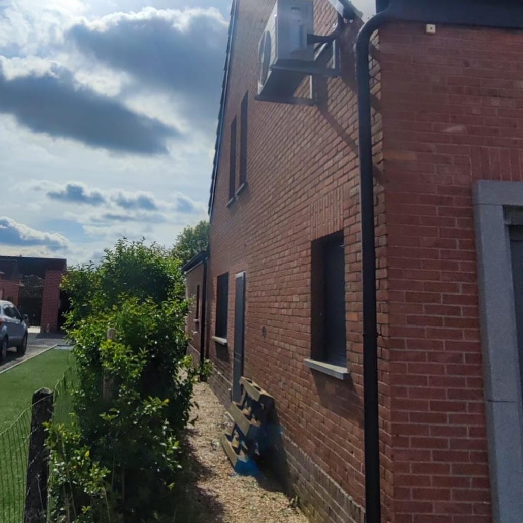 Liège projeté sur brique à Aalter