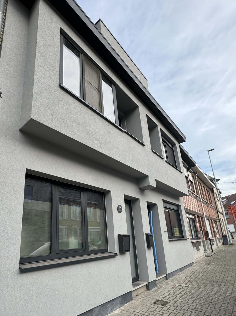 Rénovation de façade et de toiture à Stekene