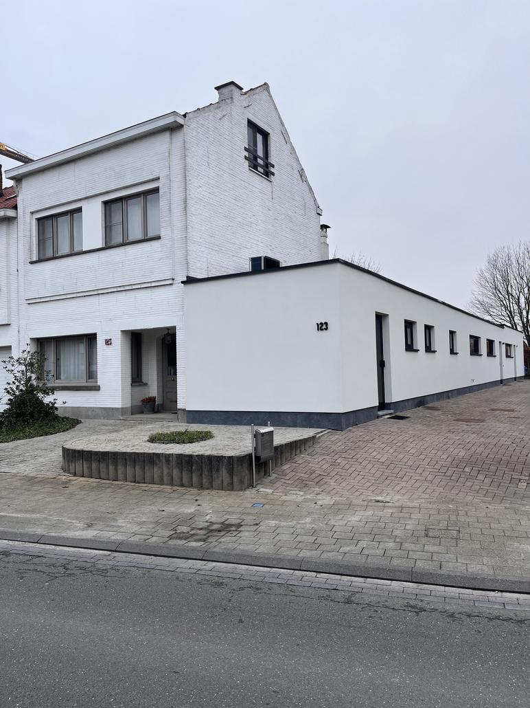Cleys rénove la façade à Sint-Niklaas avec du crepi