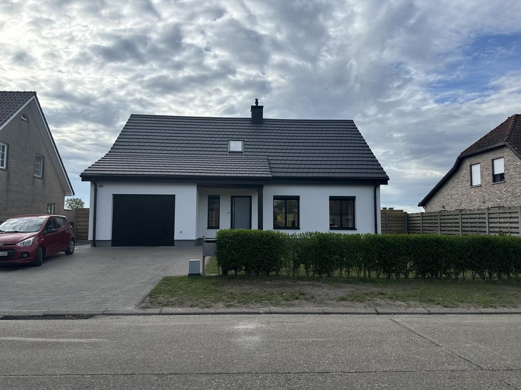 Rénovation de façade et de toit à Wortel